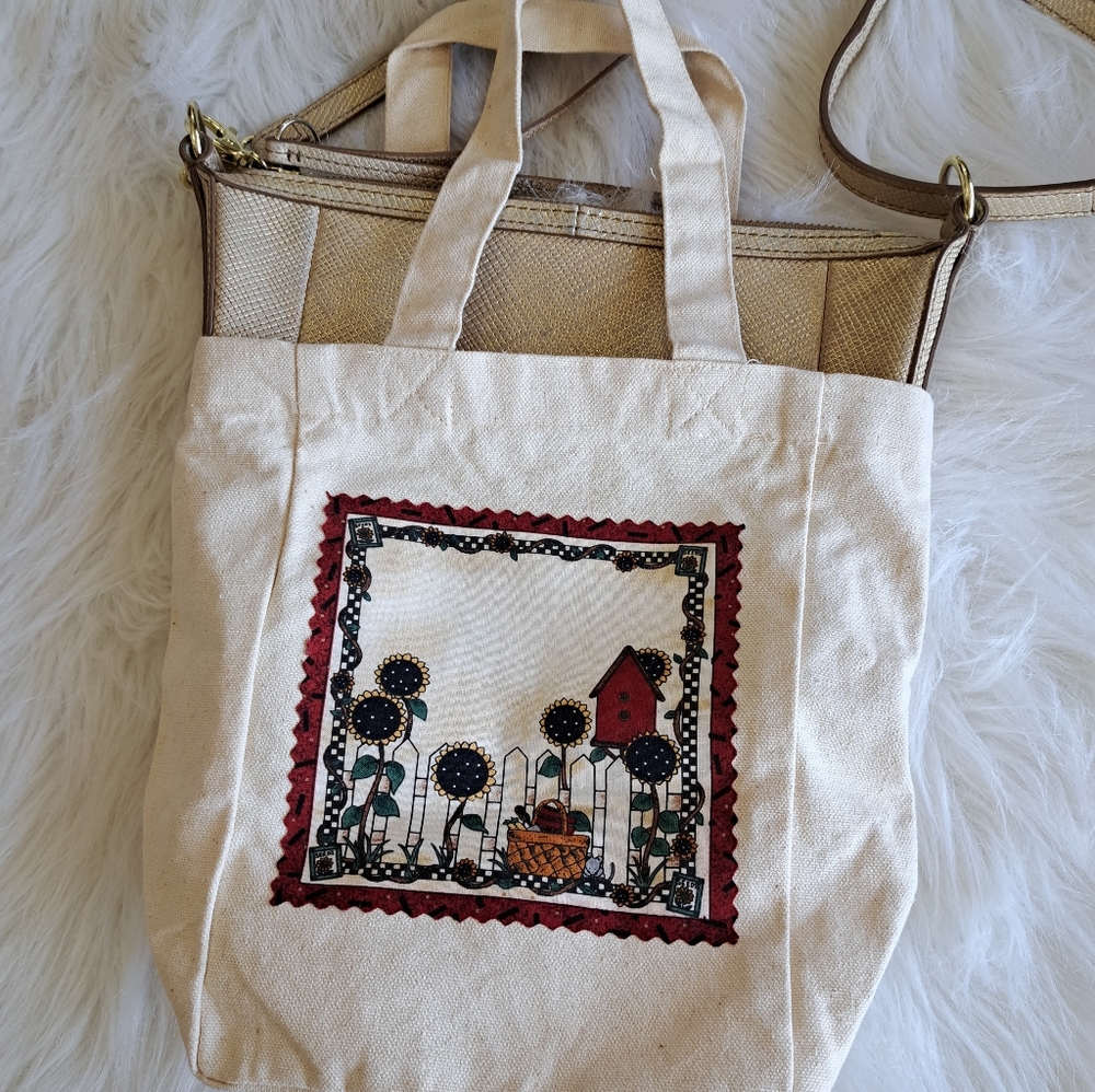 SALE. Sm new Fossil party bag - Picture 16 of 16